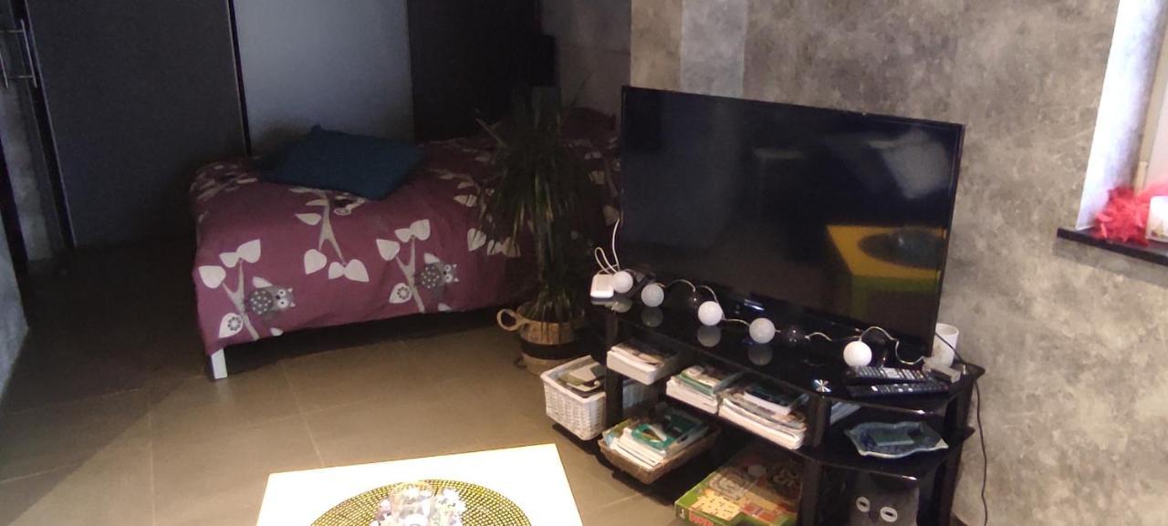Studio Gite Eul Cat Huant Dergneau Luaran gambar